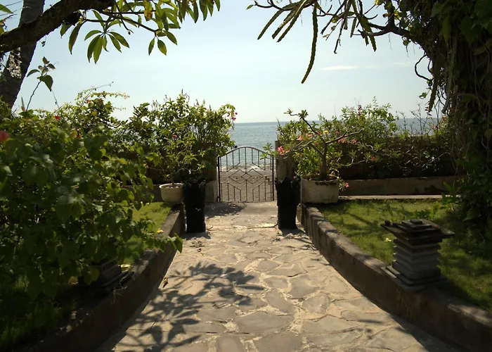 Villa Sha San Gar *
